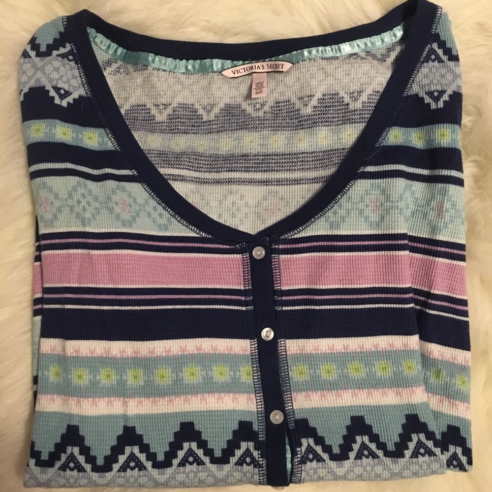 Victoria’s Secret Sleep Shirt (S)